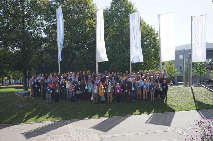 Gruppenfoto Teilnehmerinnen und Teilnehmer der AG Tagung der Astronomischen Gesellschaft 2019