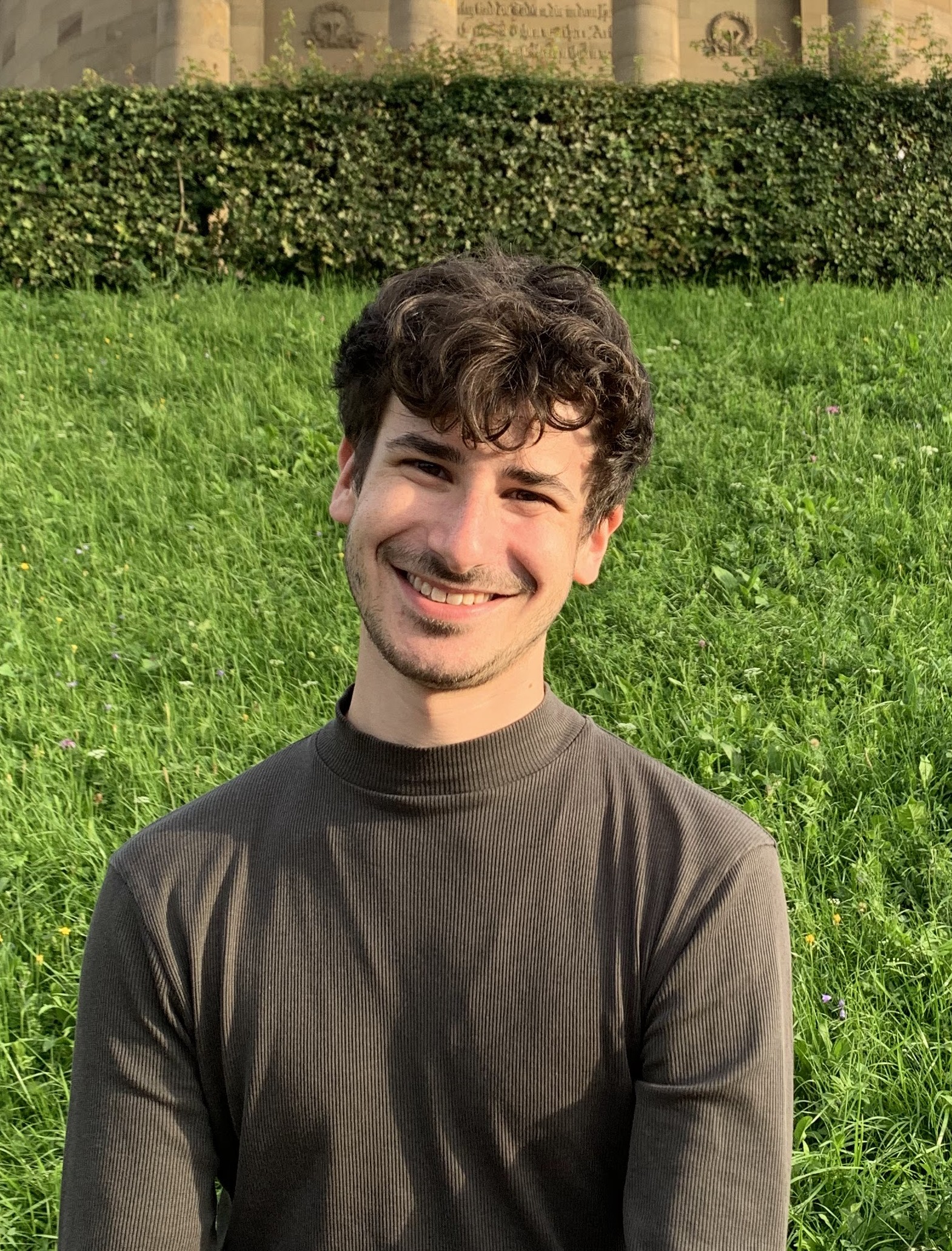 Dieses Bild zeigt Dominik Künstler, M.Sc.